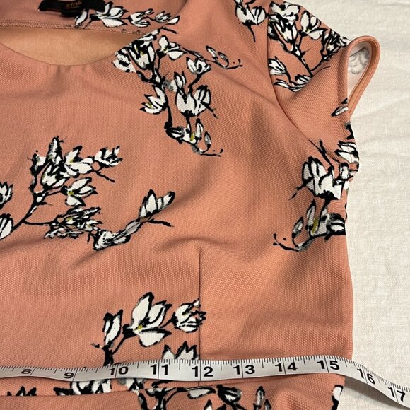 Zink London Size M Peach Floral Fit & Flare Dress Short Sleeve Lined Side Zip - Picture 9 of 11